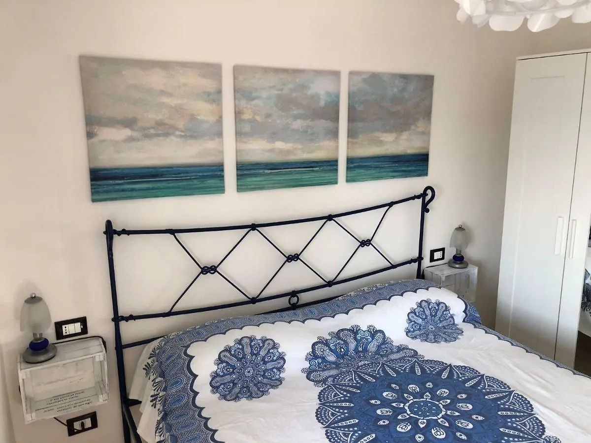 Apartment La Casetta Di Dory Sul Mare Genoa Italy